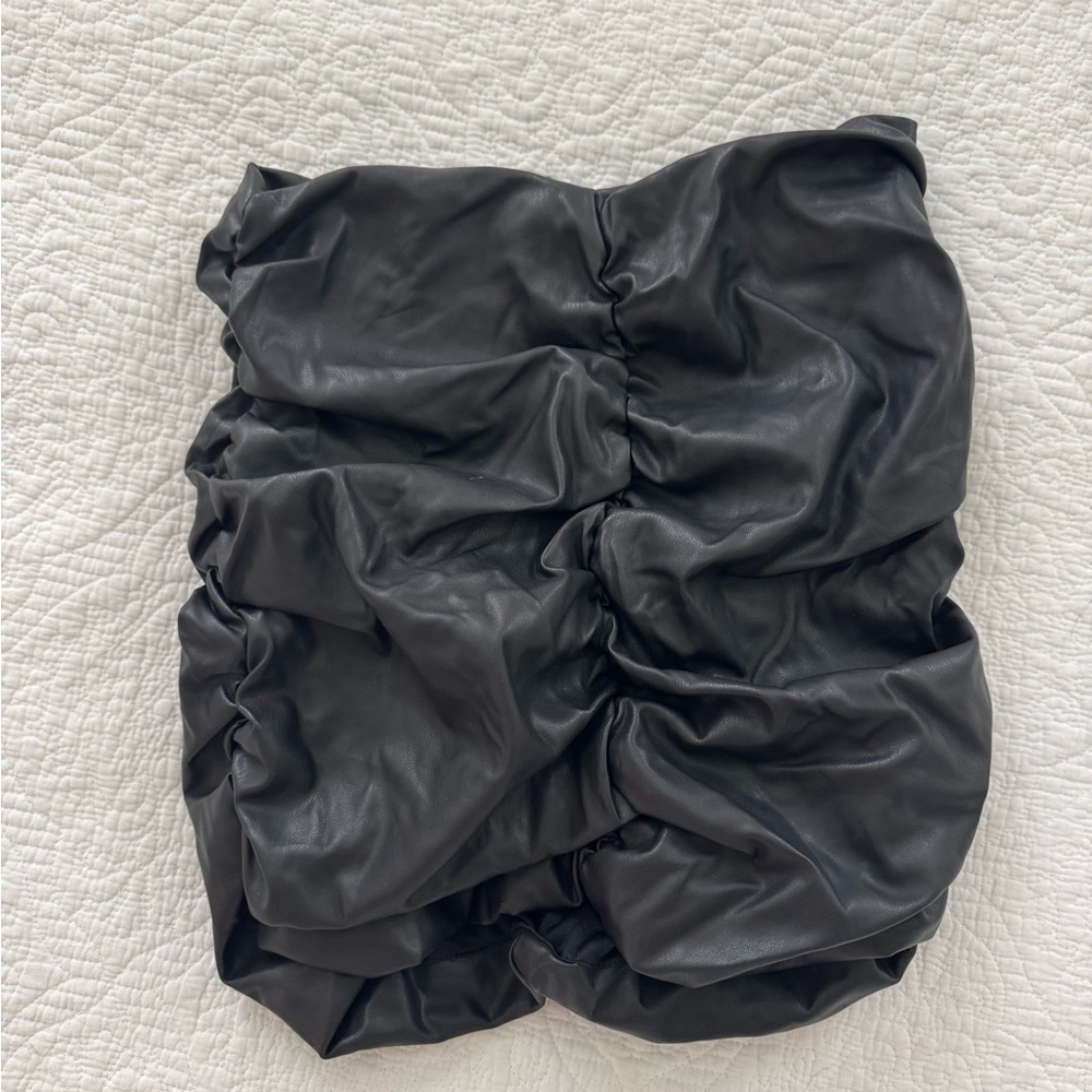 DO+BE Black Ruched Mini Skirt
